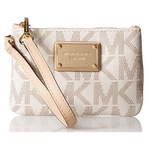 NWT Michael Kors Wristlet
